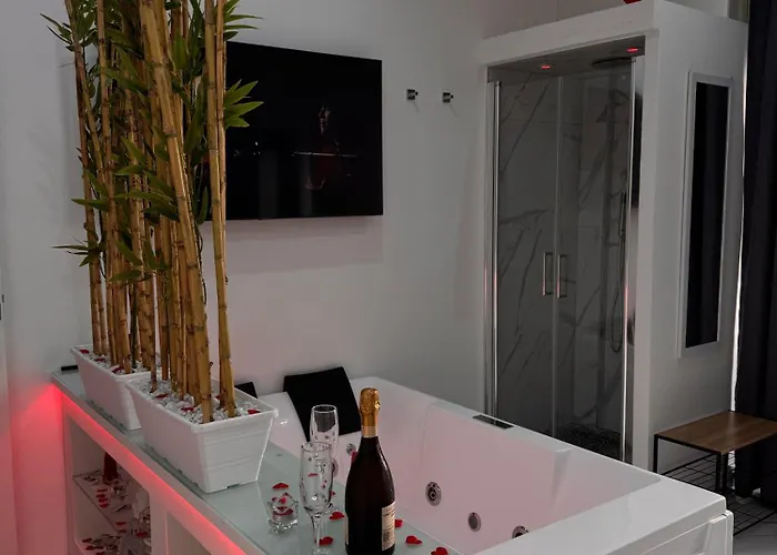 Lady Mary'S Luxury Suites